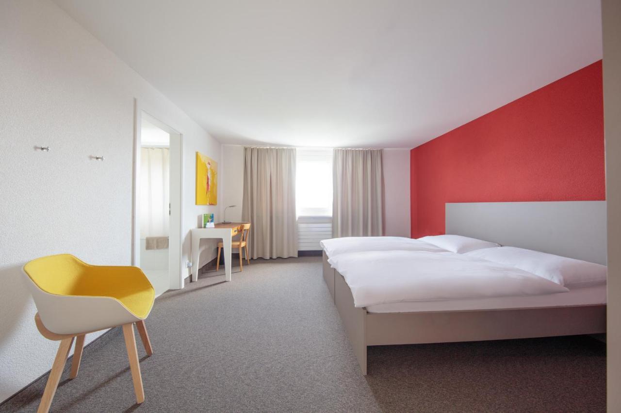 Le Domaine Hotel Villars-Sur-Glane ภายนอก รูปภาพ